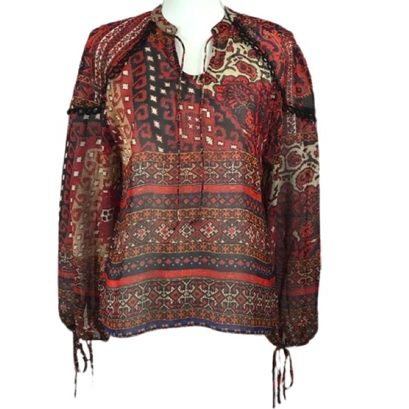 Romeo & Juliet Couture Printed Chiffon Blouse - Picture 3 of 6